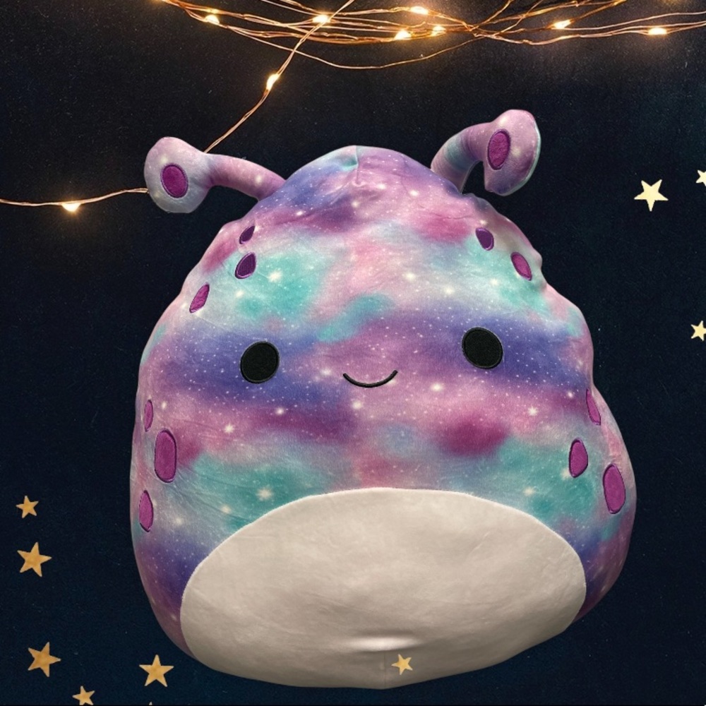 DAXXON 20” THE ALIEN JUMBO SQUISHMALLOW NWT